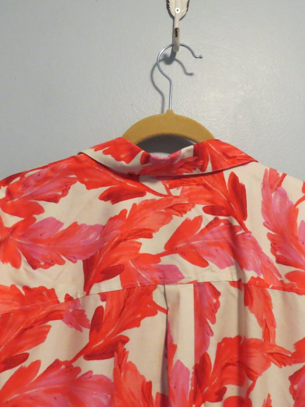 Chico's Red Pink and Cream Foliage Leaf Print Top Cotton Stretch Sz 2.5 or 14 - Picture 6 of 9